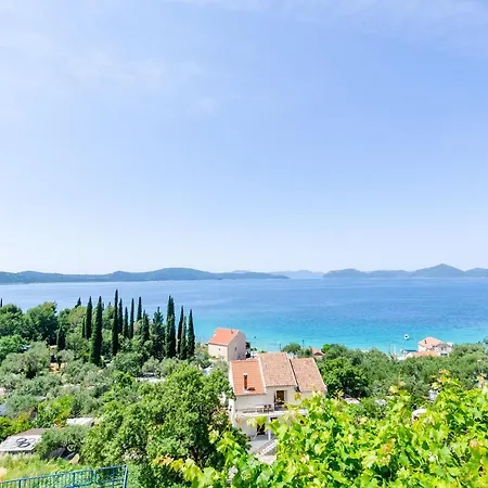 Апартаменты Cypress Sea Cove Слано